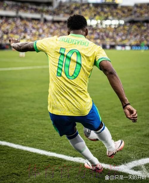 罗德里戈:习惯人们说我要走 每周我都在不同球队 罗德里戈:习惯人们说我要走 每周我都在不同球队